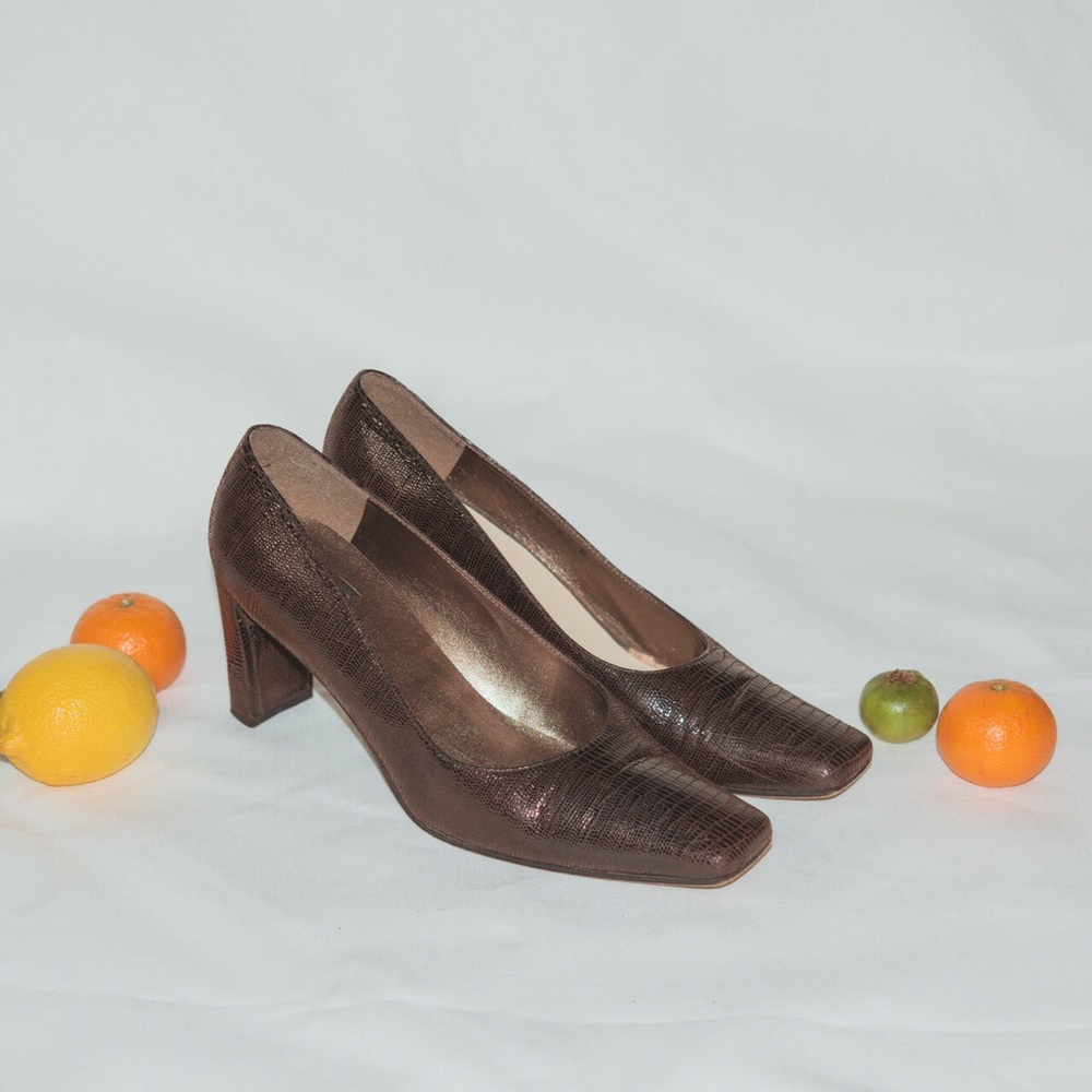 Vintage Stuart Weitzman leather square toe pumps